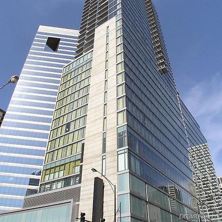 Bridgestreet At State And Grand Aparthotel Chicago Buitenkant foto