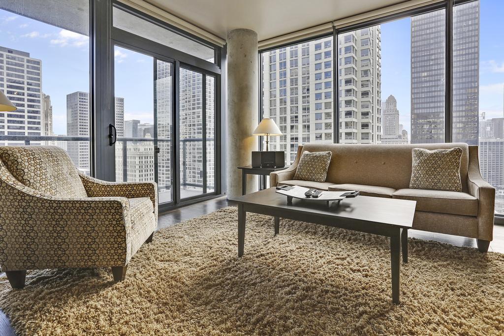 Bridgestreet At State And Grand Aparthotel Chicago Buitenkant foto