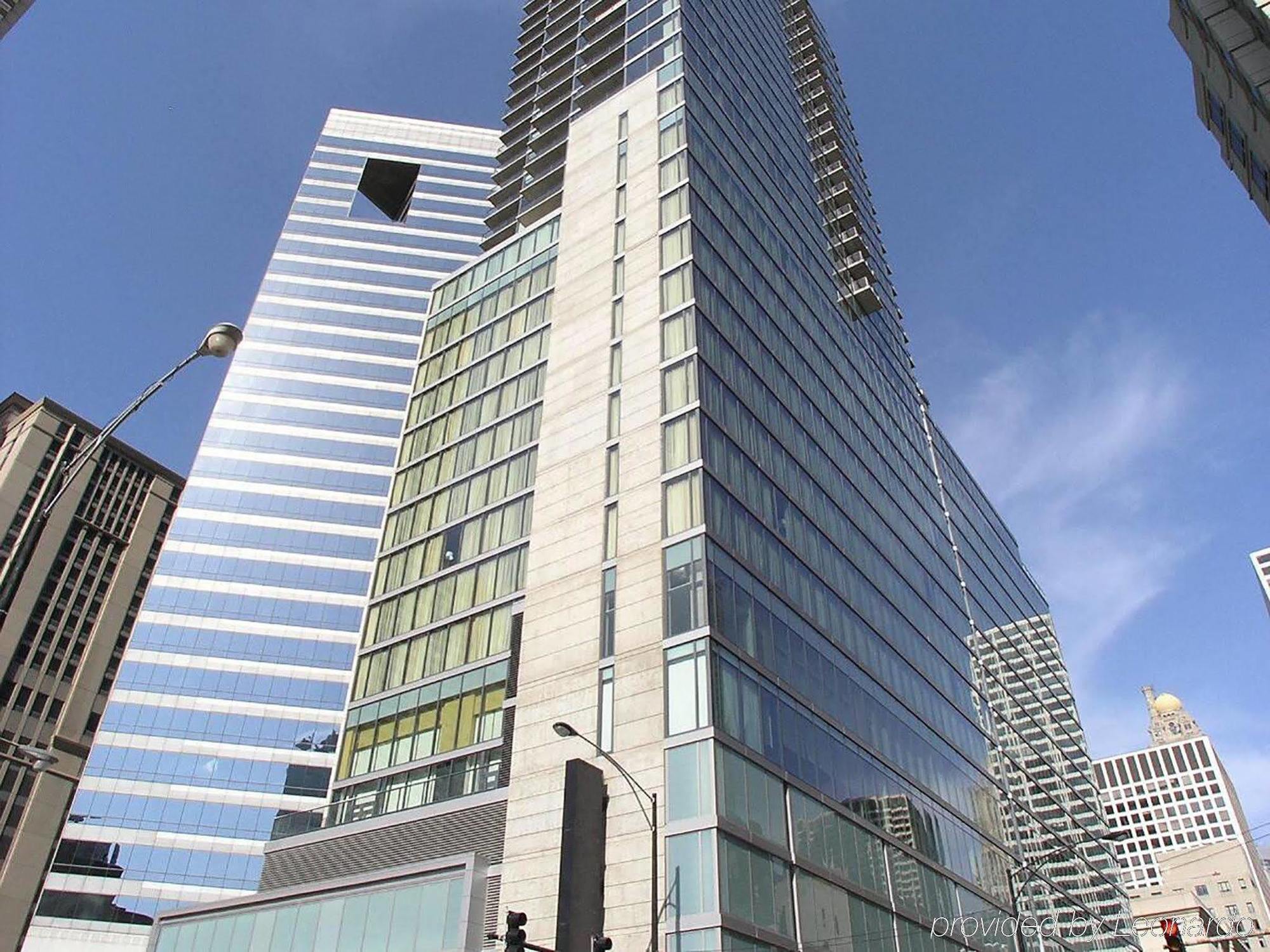 Bridgestreet At State And Grand Aparthotel Chicago Buitenkant foto
