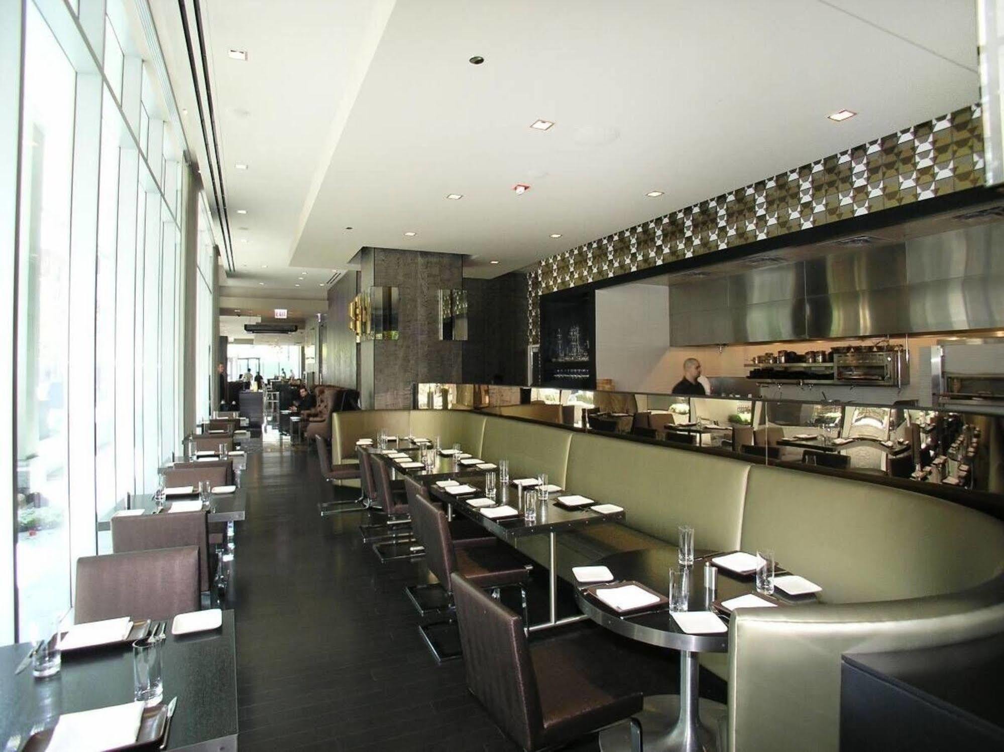 Bridgestreet At State And Grand Aparthotel Chicago Buitenkant foto